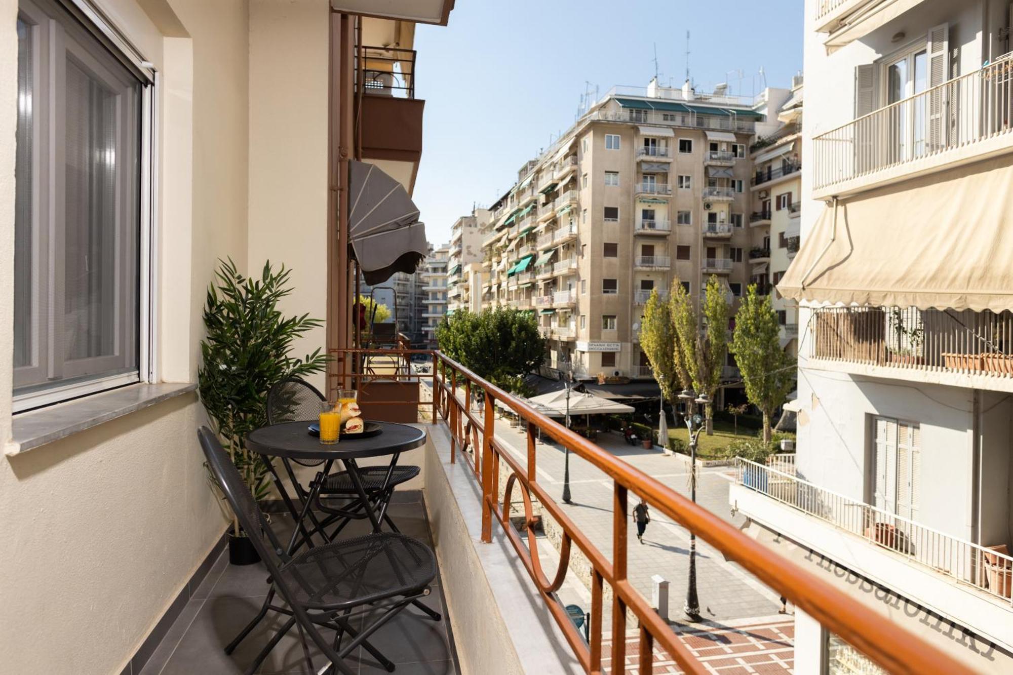 Starlights Wonderful View Apartments By Binobi! Thessaloniki Exterior photo